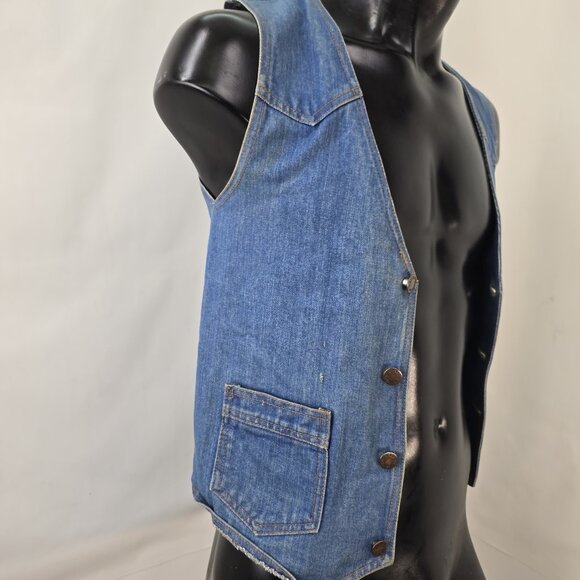 L'Avion vintage denim vest. Women's or Youths sizing - Picture 6 of 8
